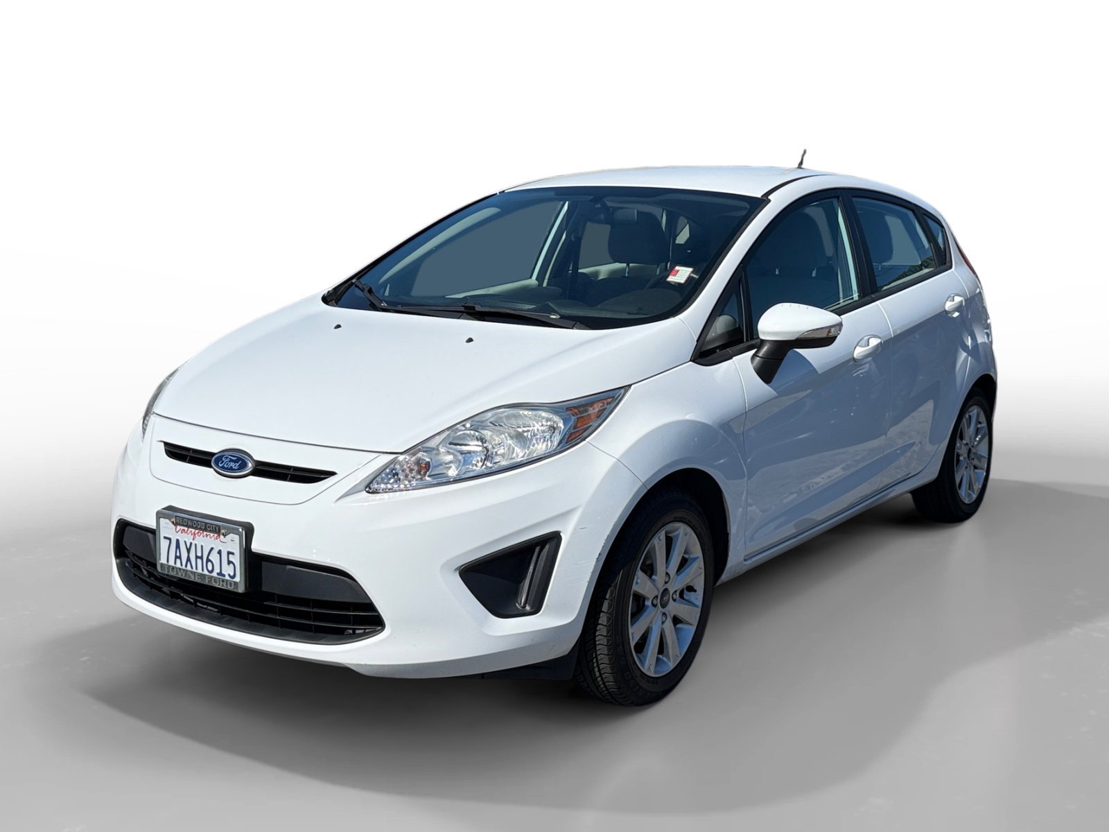 Used 2013 Oxford White Ford SE image 1