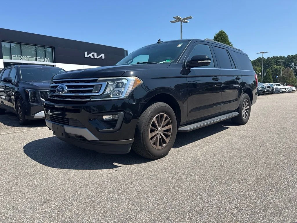Used 2019 Black Ford XLT image 1