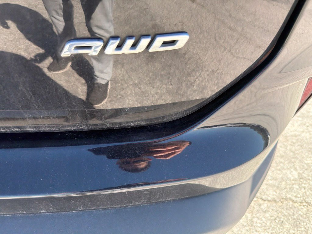 Used 2024 Black Metallic Ford SEL image 5