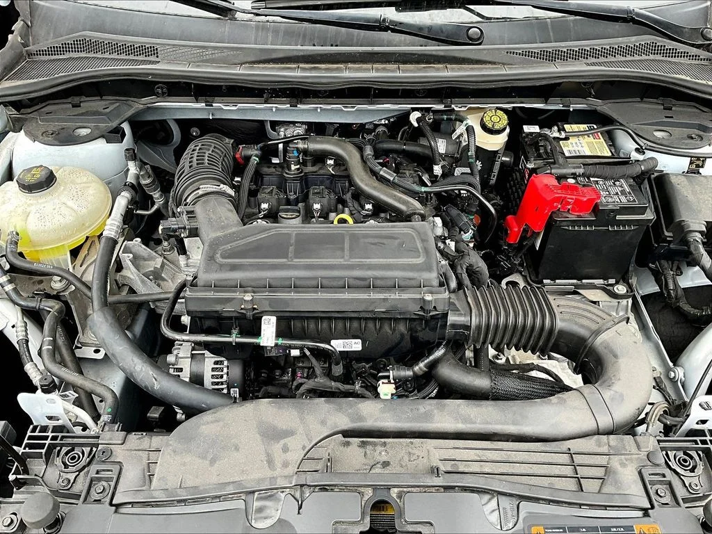 Used 2023 White Ford Active image 33