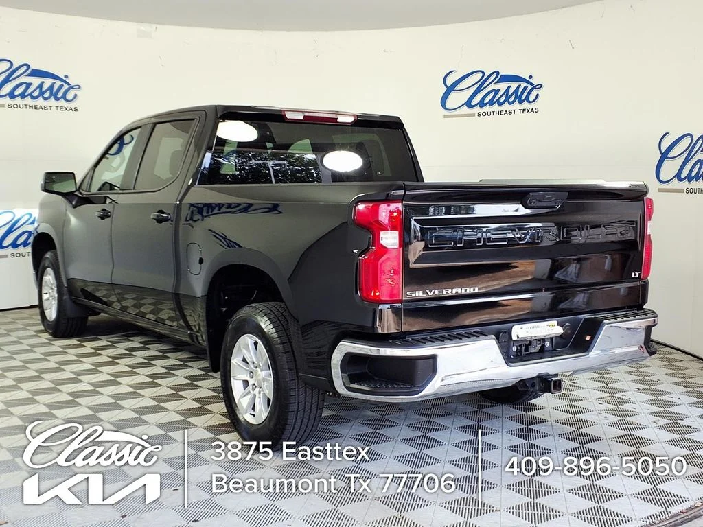 Used 2025 Black Chevrolet LT image 2