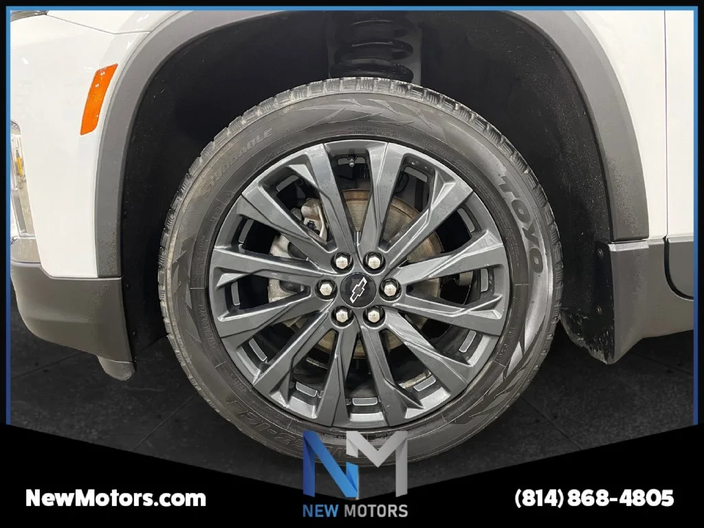 Used 2023 Summit White Chevrolet RS image 14
