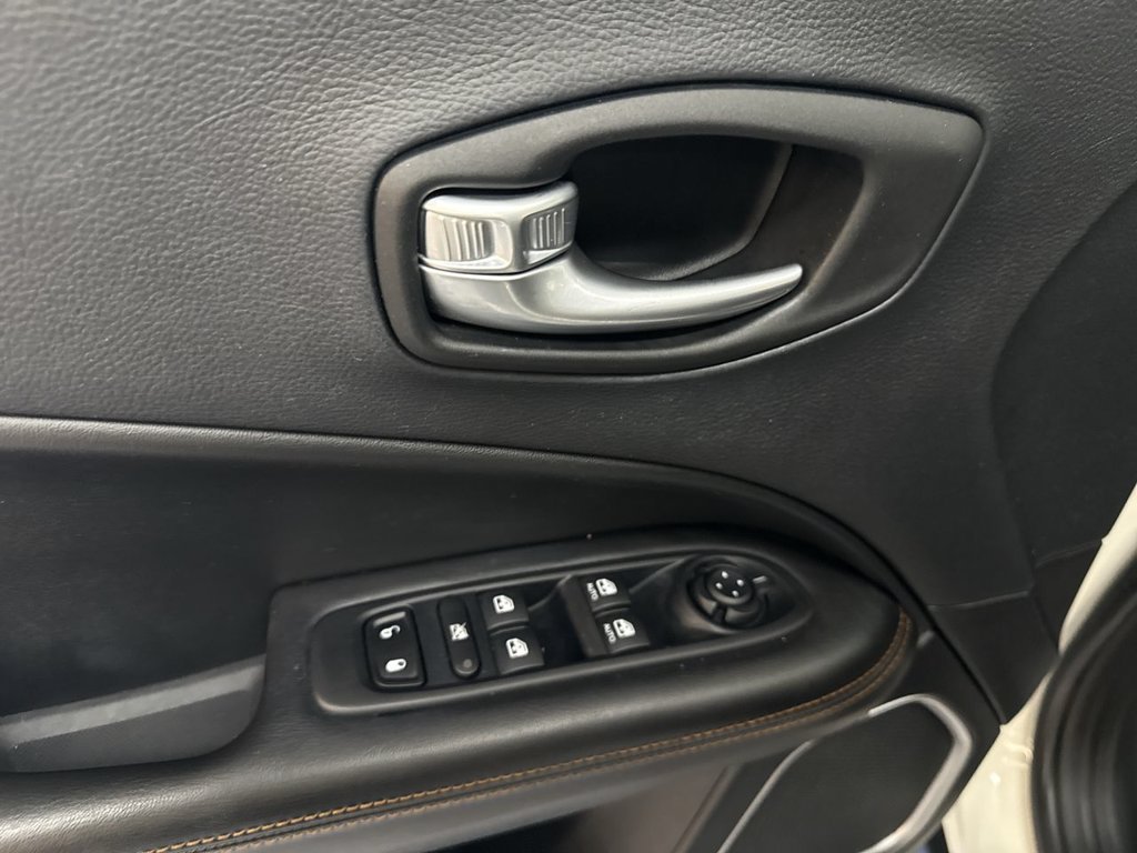 Used 2018 White Clearcoat Jeep Limited image 15