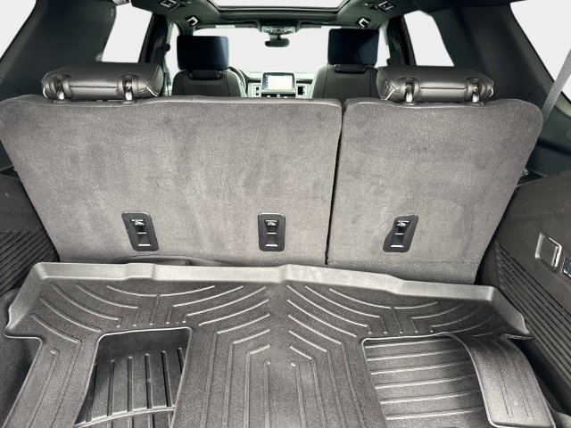 Used 2024 Black Chevrolet Premier image 5
