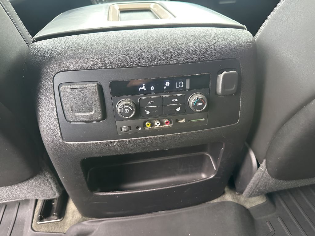 Used 2015 Iridium Metallic GMC Denali image 13