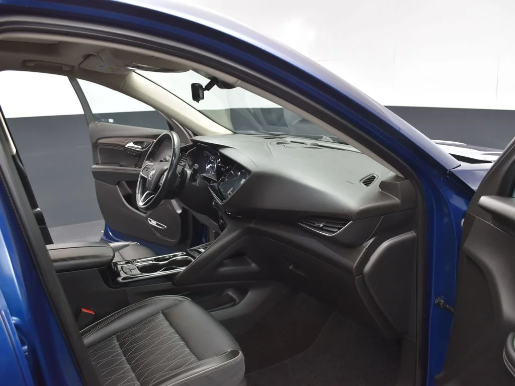 Used 2022 Blue Buick Avenir image 27