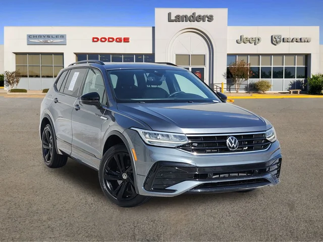 2023 Volkswagen Tiguan SE R-Line Black