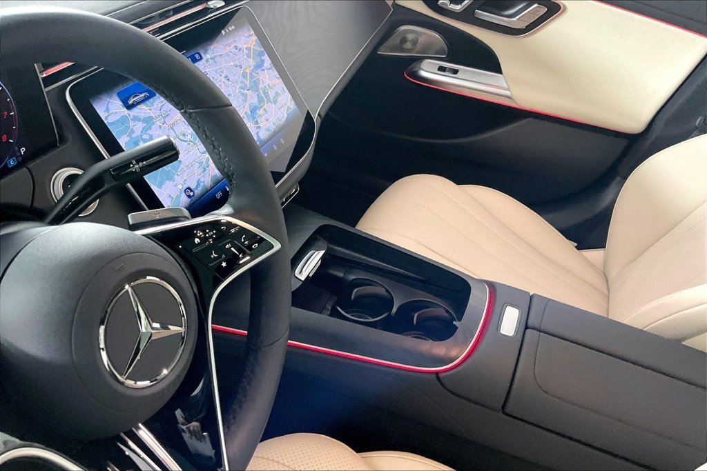 2026 Mercedes-Benz E-Class E450 - Photo 12