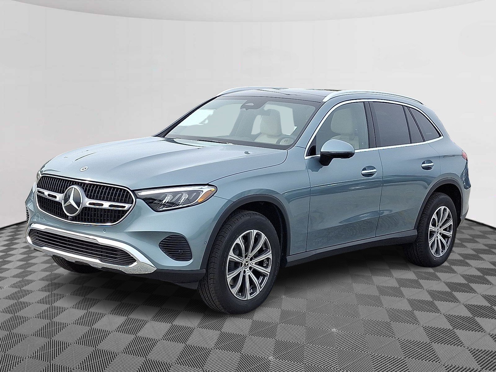 New 2026 Verde Silver Metallic - 188 Mercedes-Benz  image 3