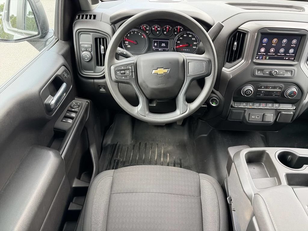 Used 2022 Black Chevrolet Custom image 10