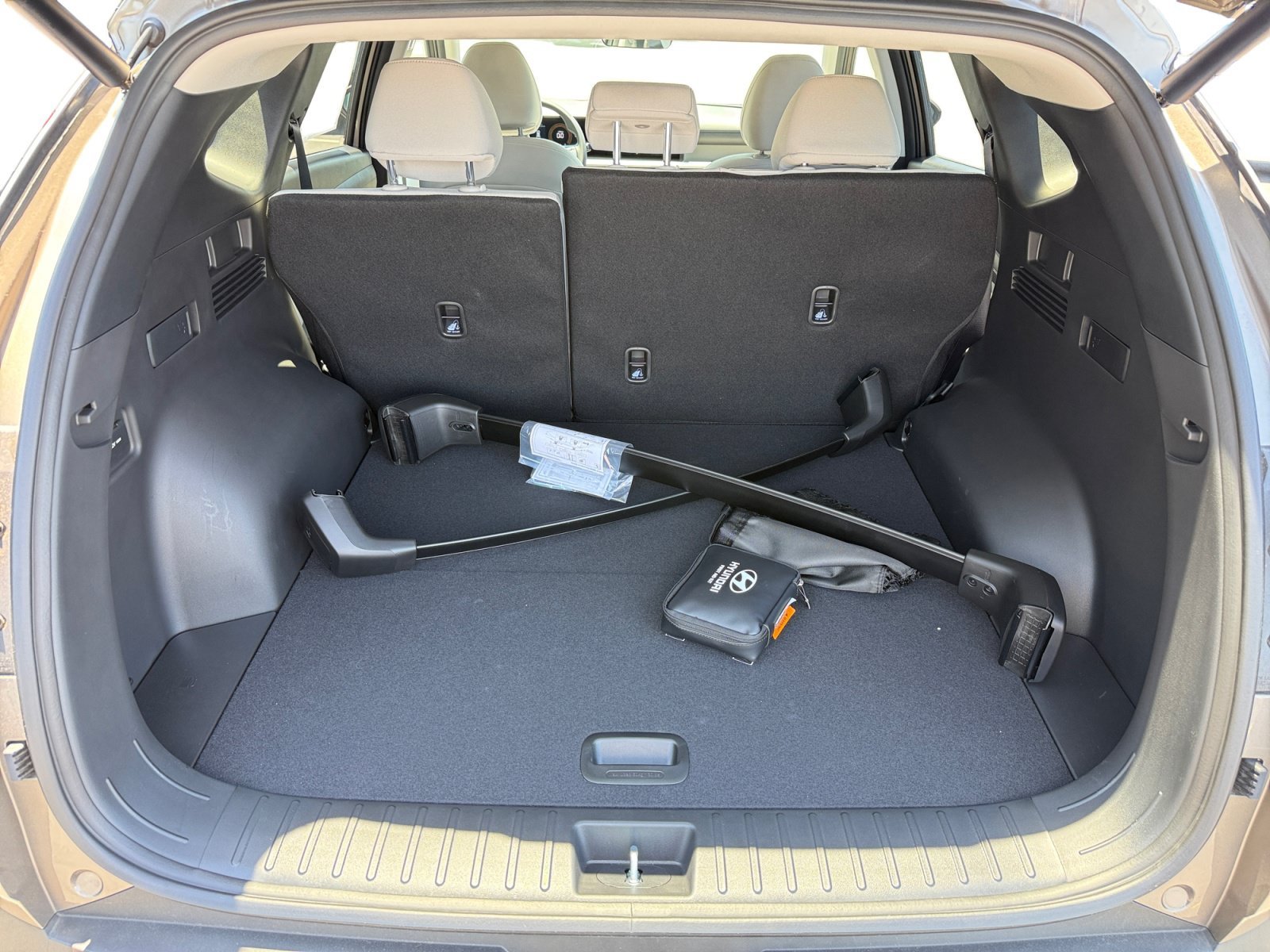 New 2026 Cashmere Bronze Hyundai SEL image 17