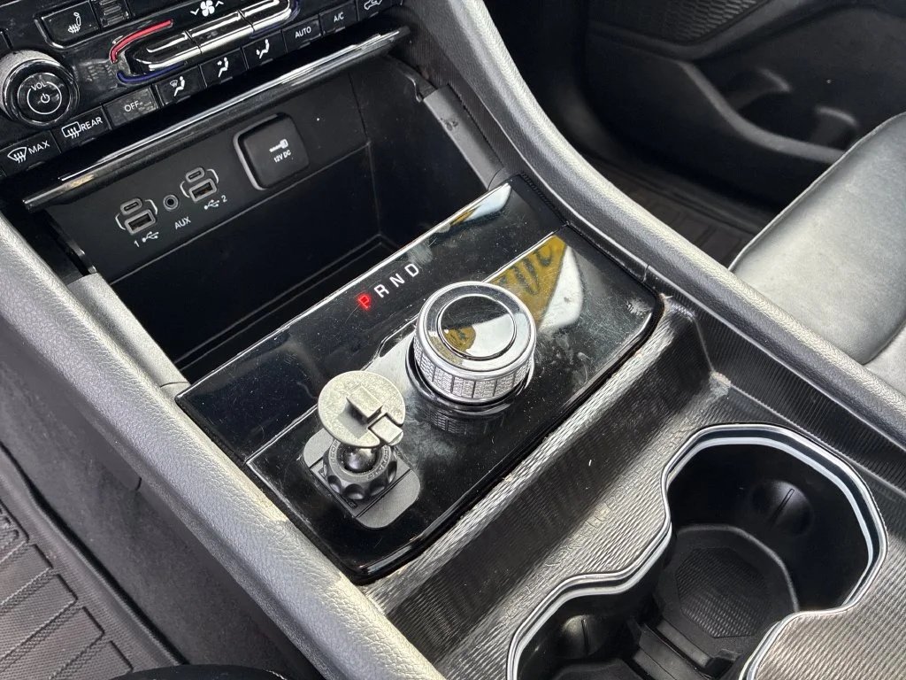 Used 2024 Silver Jeep Limited image 16