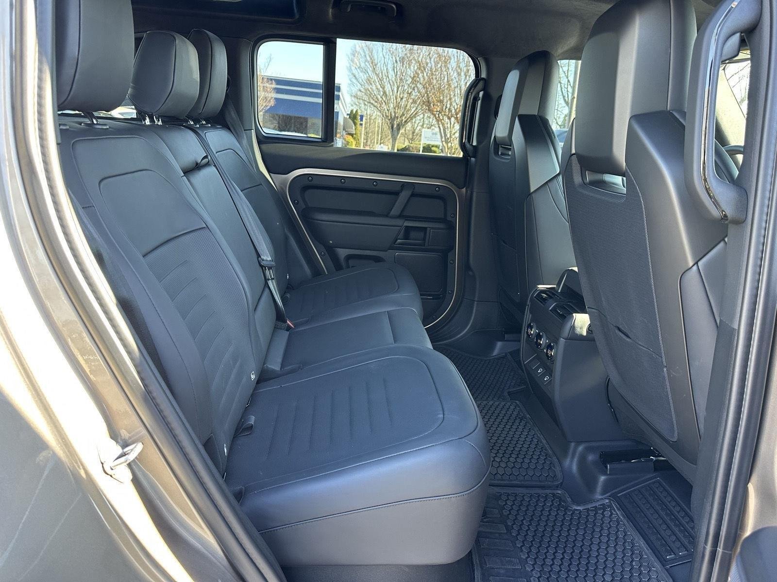 Used 2025 Petra Copper Premium Metallic Land Rover OCTA Edition One image 19
