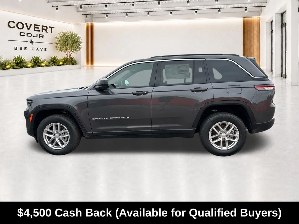 New 2026 Baltic Gray Metallic Clear-Coat Exterior Paint Jeep Laredo image 8