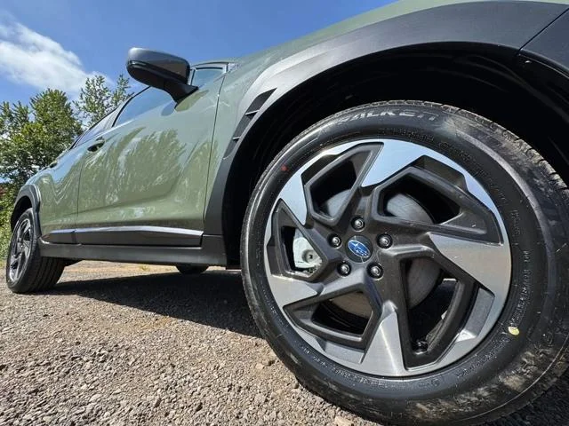 New 2026 ALPINE GREEN Subaru Limited image 45