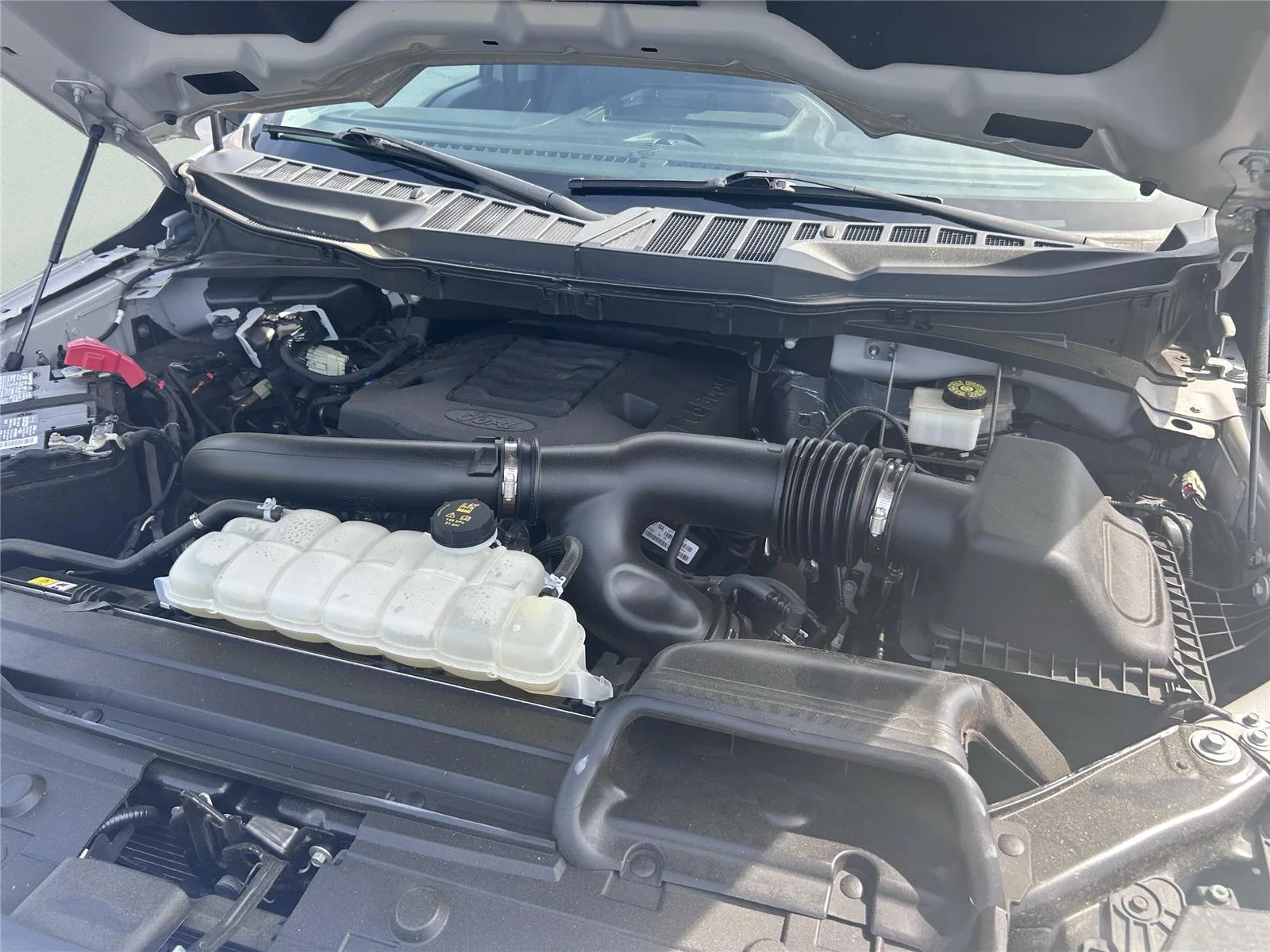 Used 2023 Iconic Silver Ford XLT image 30