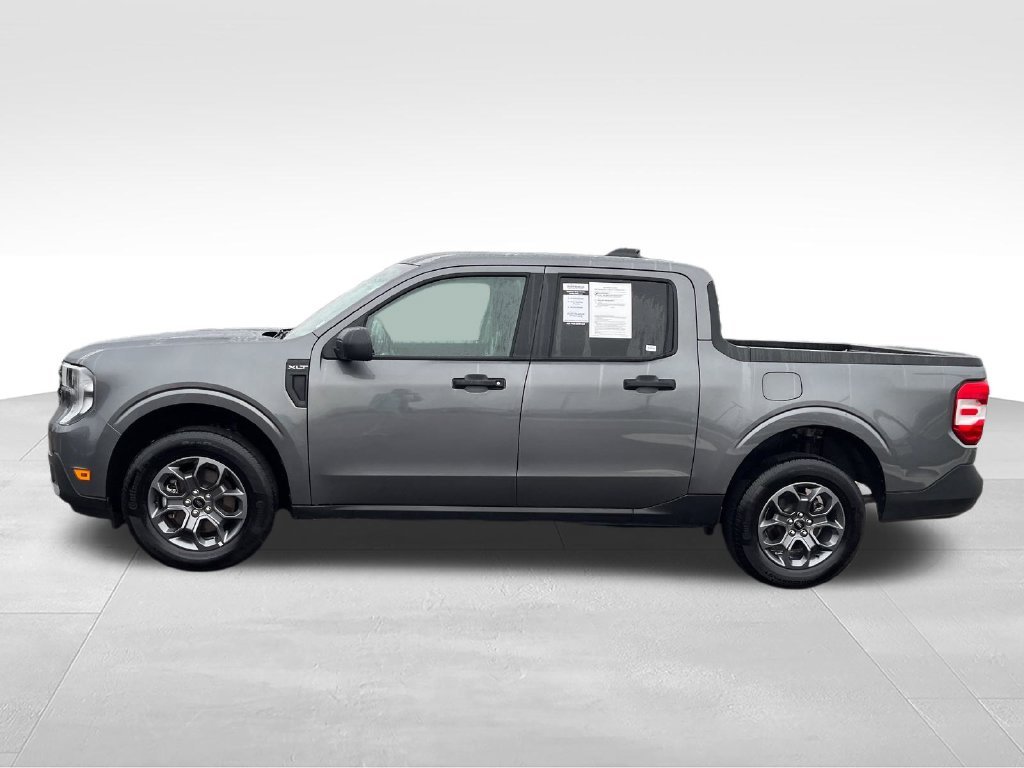 Used 2026 Gray Ford XLT image 2