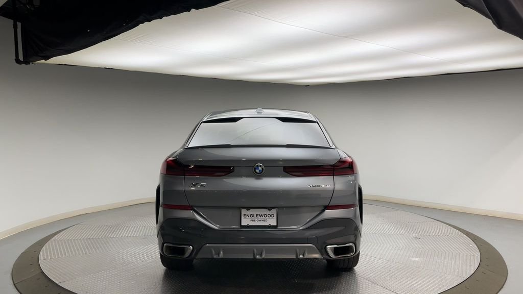 Used 2024 Gray Metallic BMW xDrive40i image 3