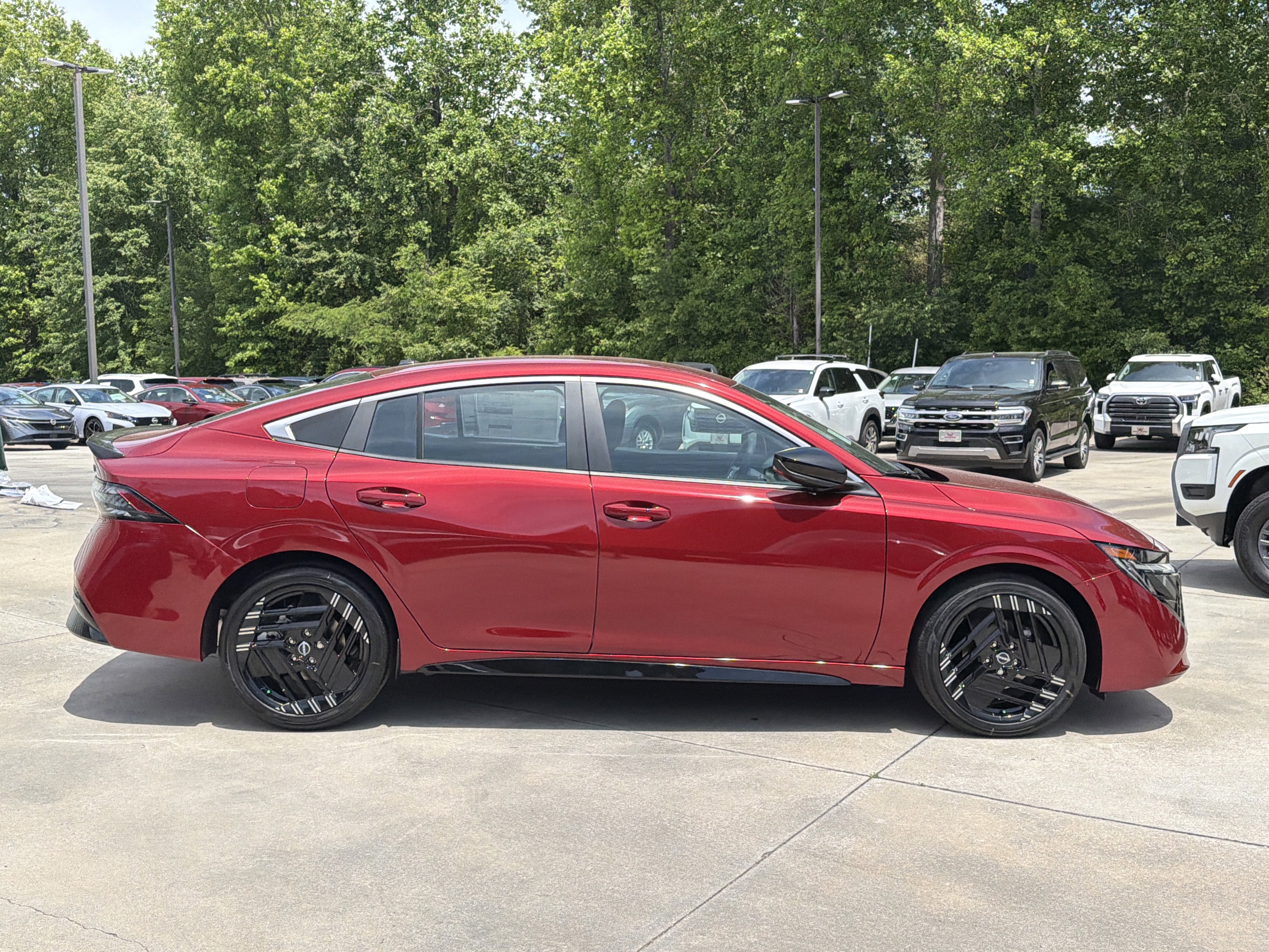 New 2026 Scarlet Ember Tintcoat Nissan SR image 9