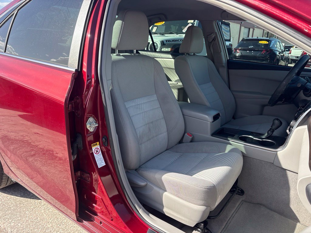 Used 2016 Red Toyota LE image 20