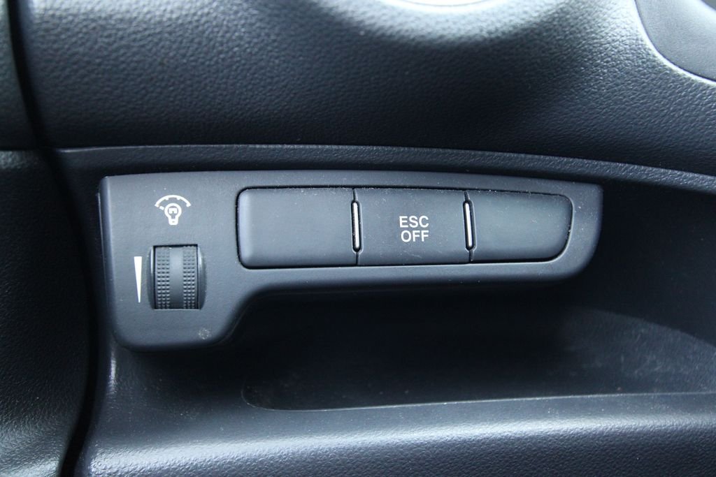 Used 2009 Gray Kia LX image 19