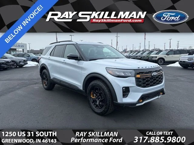 New 2026 Space White Metallic Ford Tremor® image 1