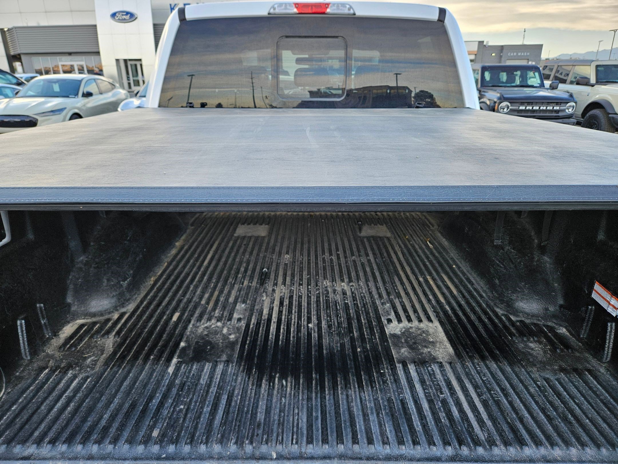 Certified Used 2018 Oxford White Ford LARIAT image 29