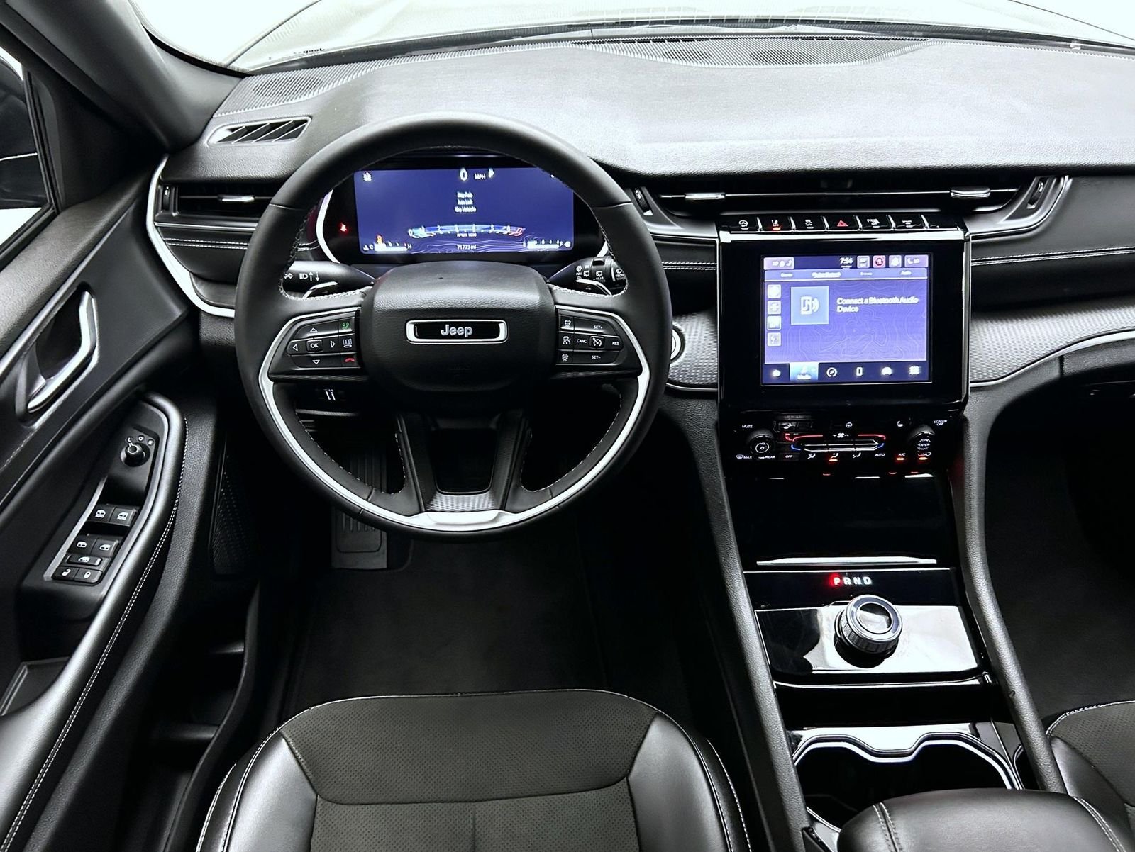 Used 2023 Black Jeep Altitude X image 14