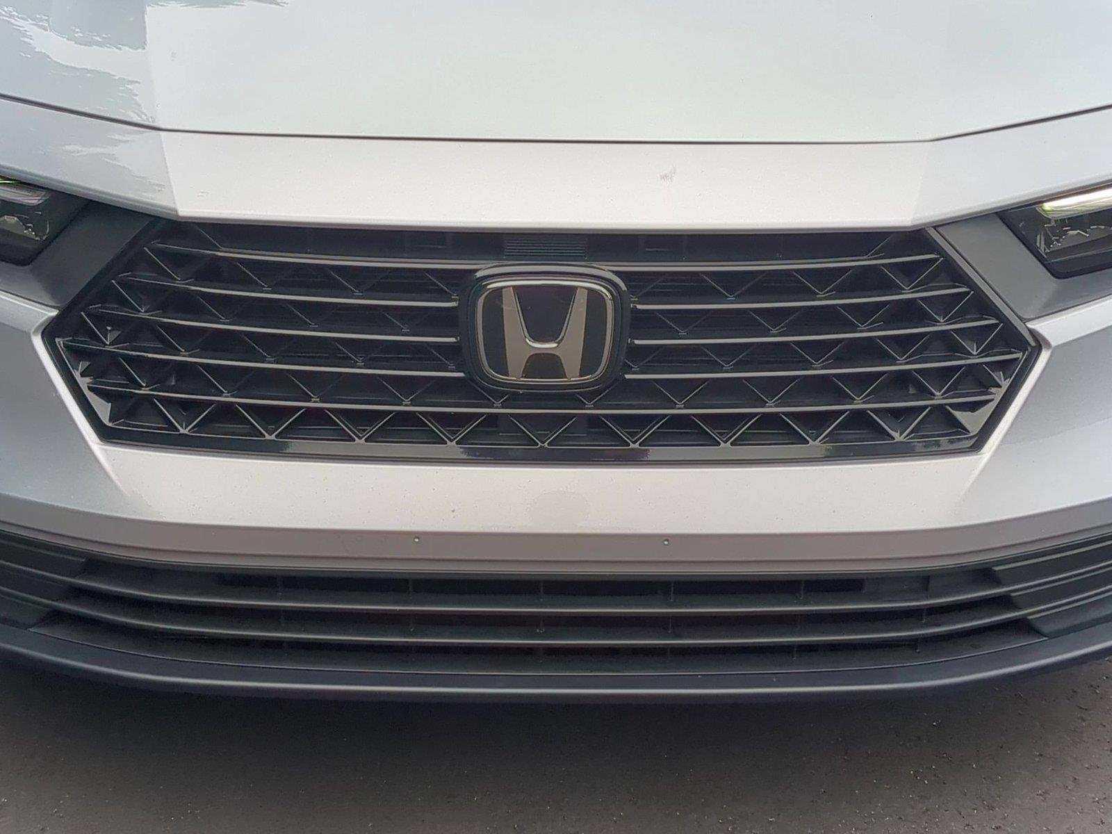 Used 2024 Solar Silver Metallic Honda LX image 14