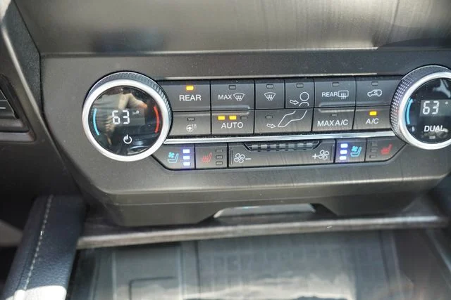 Used 2021 Blue Ford Limited image 8