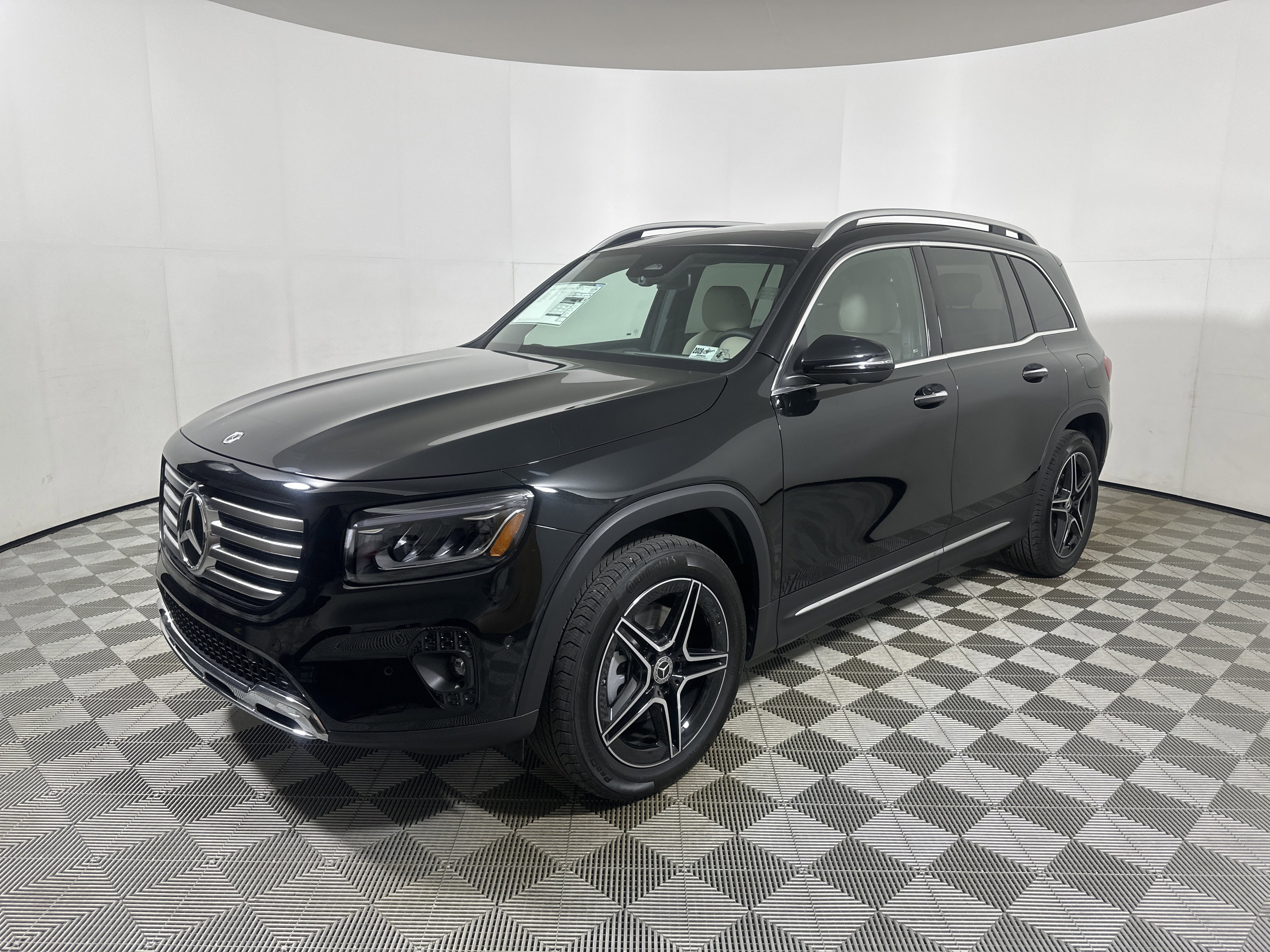 New 2026 Cosmos Black Metallic Mercedes-Benz GLB 250 image 3