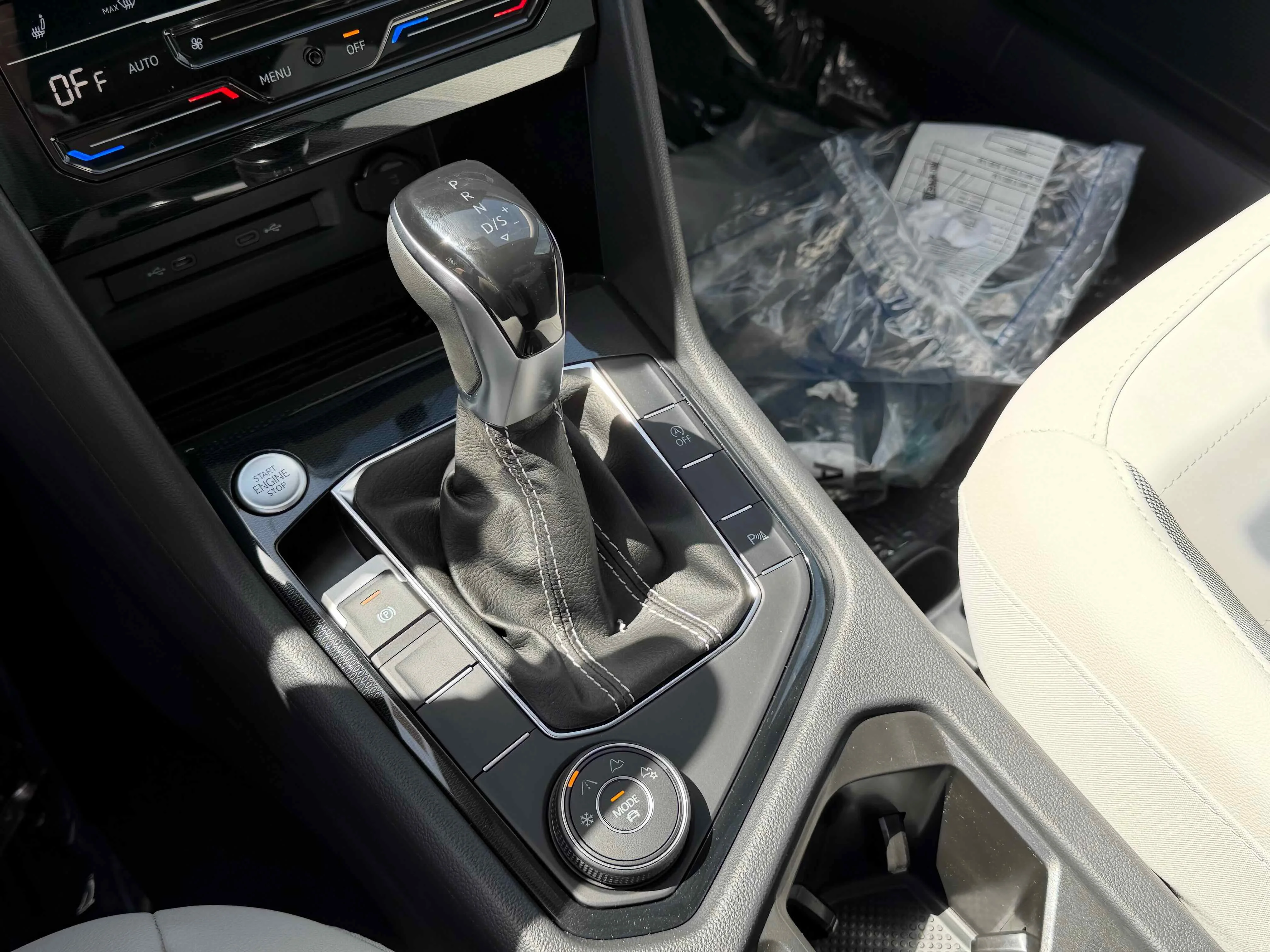 New 2026 Blue Volkswagen SE image 23