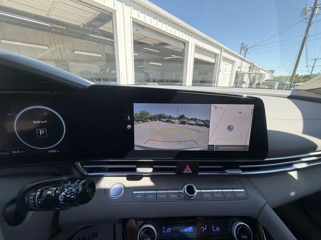 Used 2024 Gray Hyundai SEL image 17