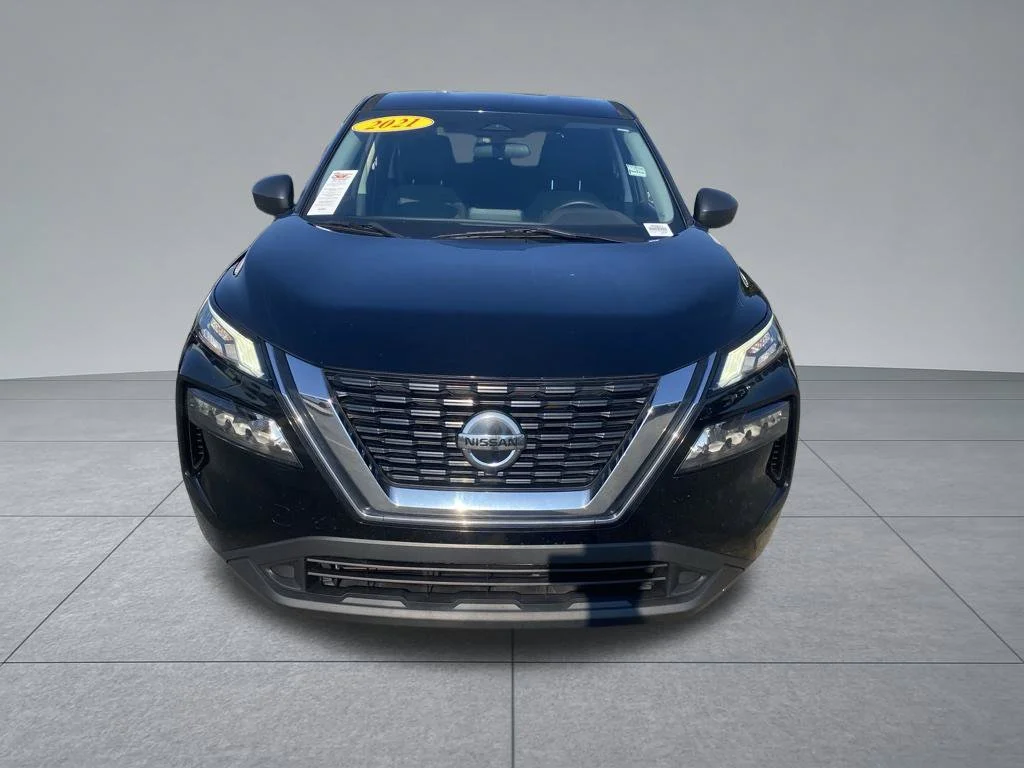Used 2021 Black Nissan S image 16
