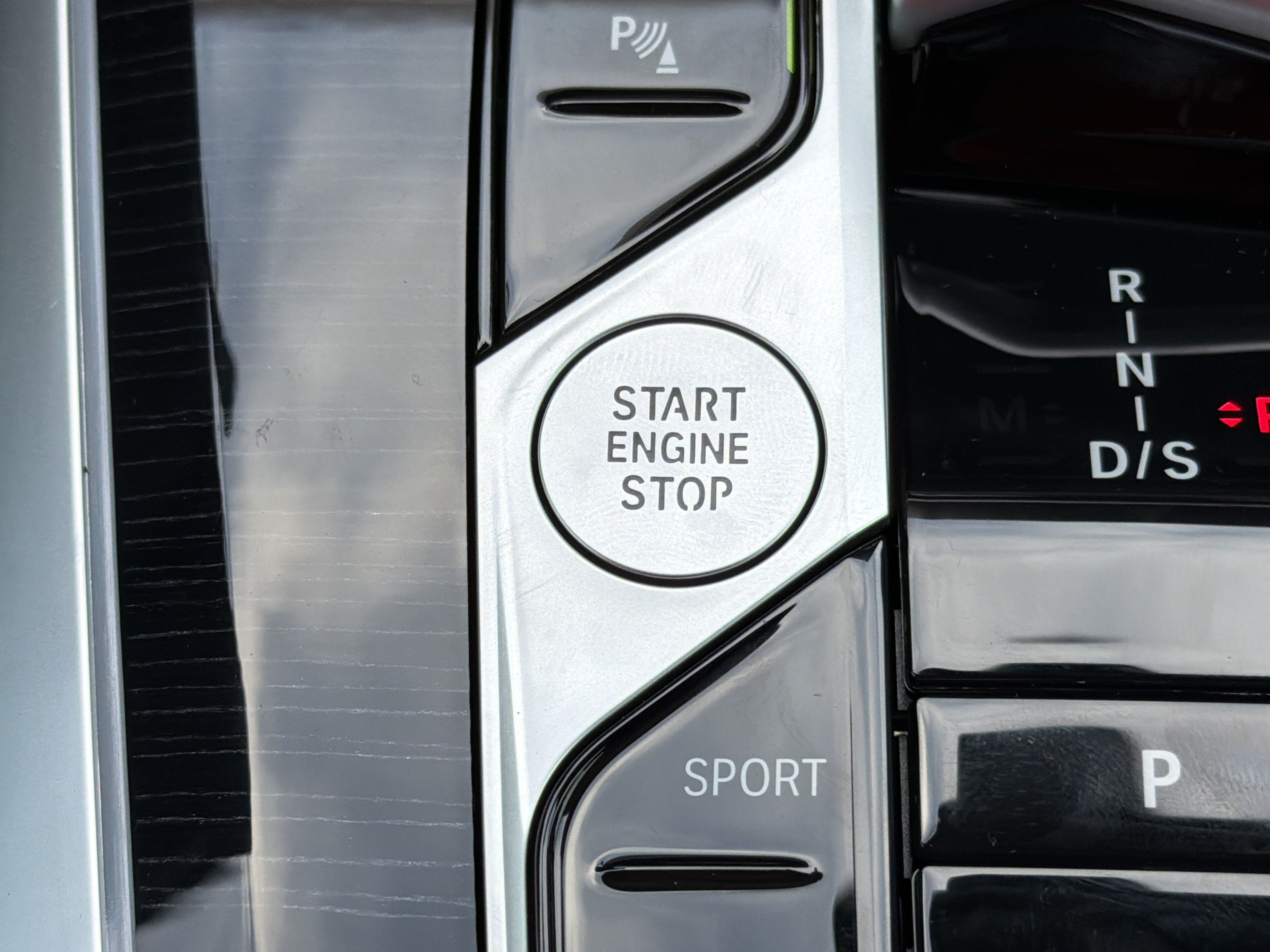 New 2026 Carbon Black Metallic BMW sDrive40i image 12