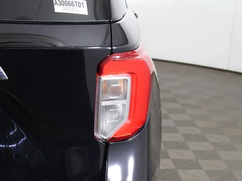Used 2022 Black Ford Limited image 20