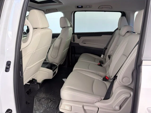 New 2027 Platinum White Pearl Honda EX-L image 40