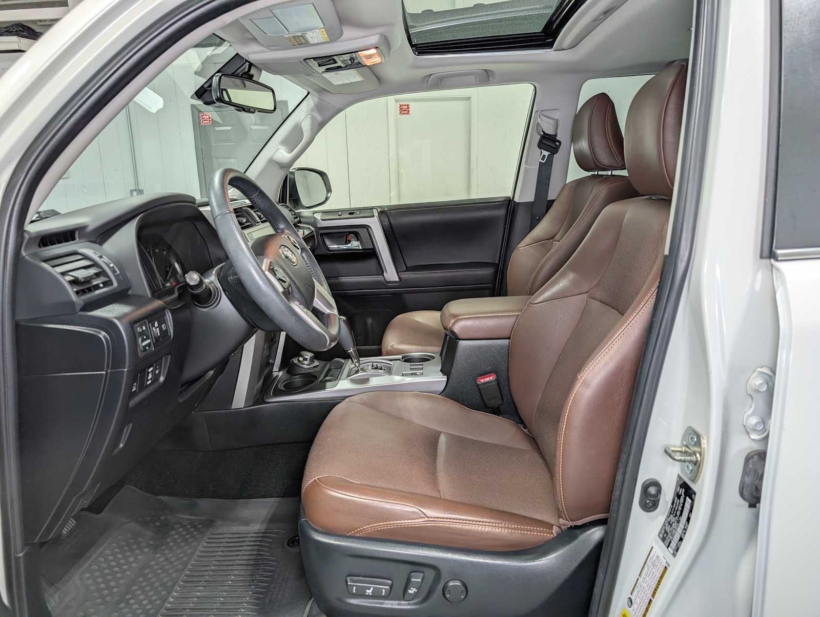 Used 2022 Blizzard Pearl Toyota Limited image 4
