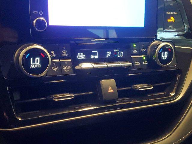 2024 Toyota Highlander LE - Photo 31