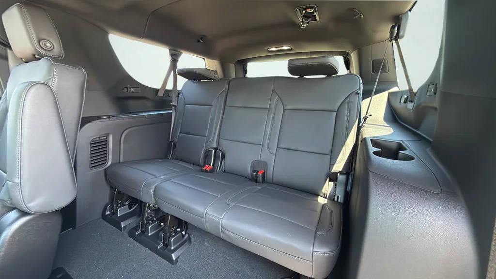 2026 Chevrolet Suburban LT - Photo 37