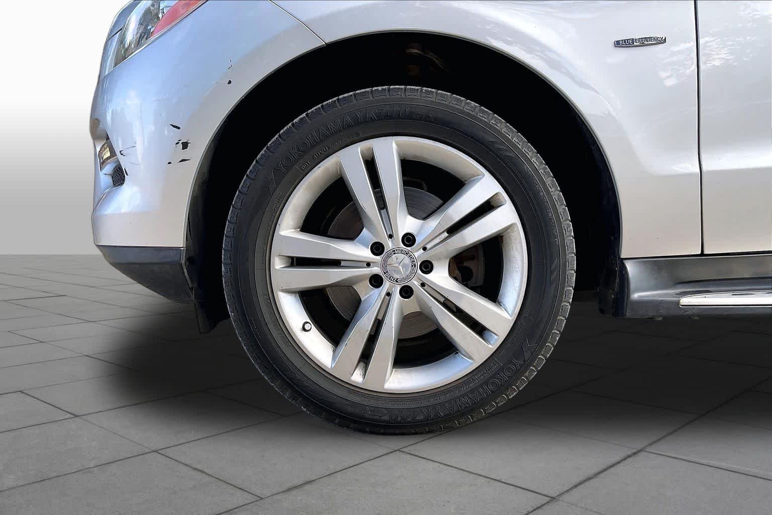 Used 2012 Iridium Silver Metallic Mercedes-Benz ML 350 BlueTEC® image 10