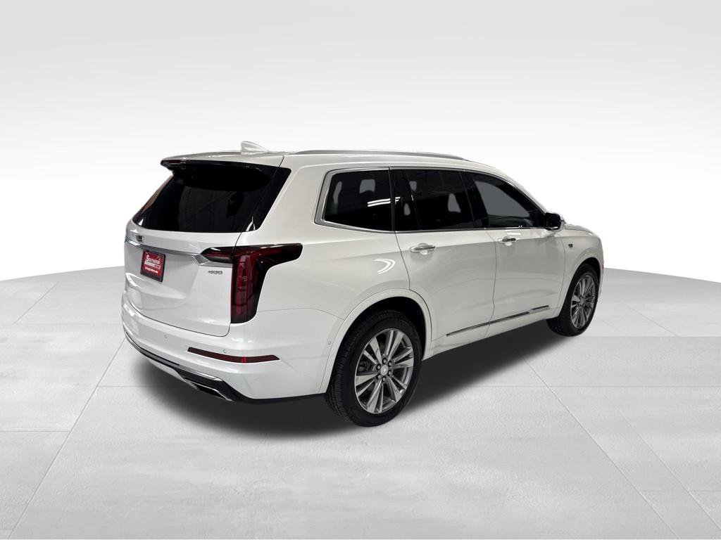 Used 2022 White Cadillac Premium Luxury image 9