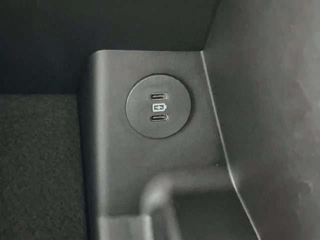 New 2026 Black Ford Platinum image 19