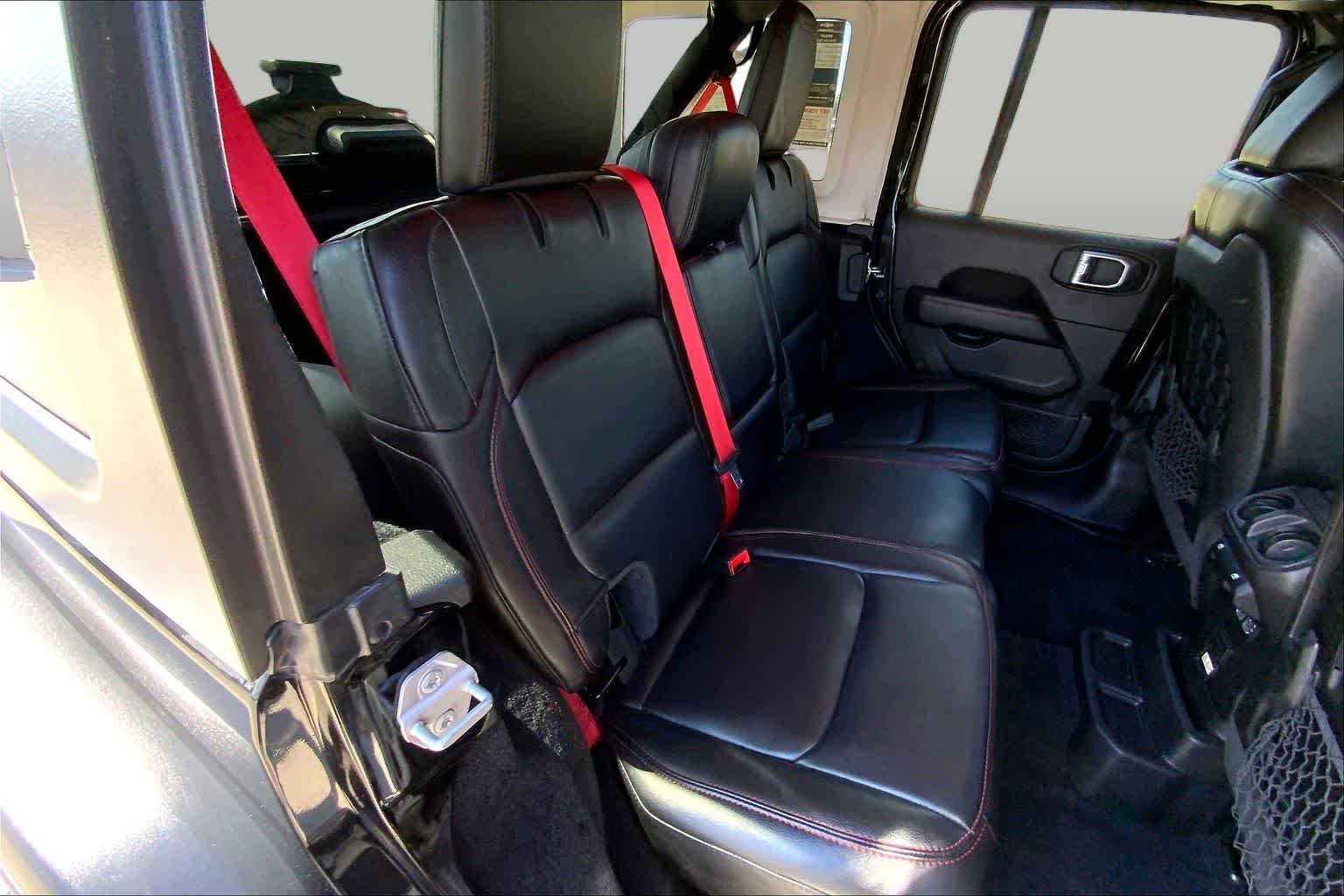 Used 2020 Black Clearcoat Jeep Recon image 35