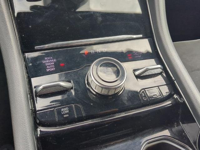 Used 2023 Metallic Jeep  image 17