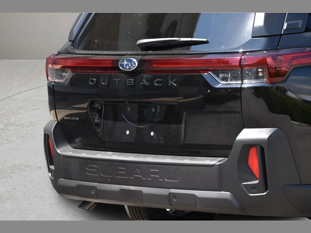 New 2026 CRYSTAL BLACK SILICA Subaru Limited image 24