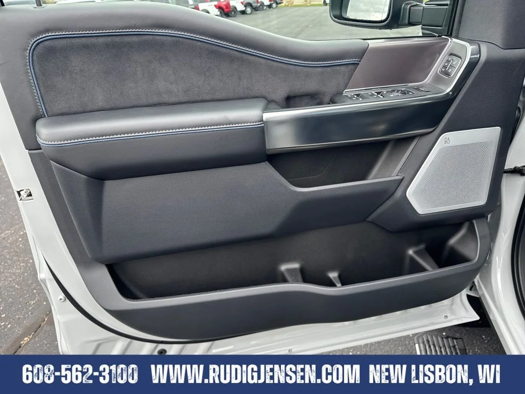 2026 Ford F-350 Super Duty Platinum - Photo 10