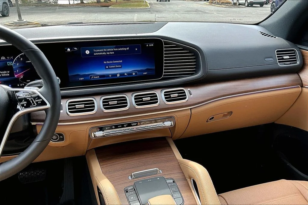 New 2026 Black Mercedes-Benz GLS 450 image 7