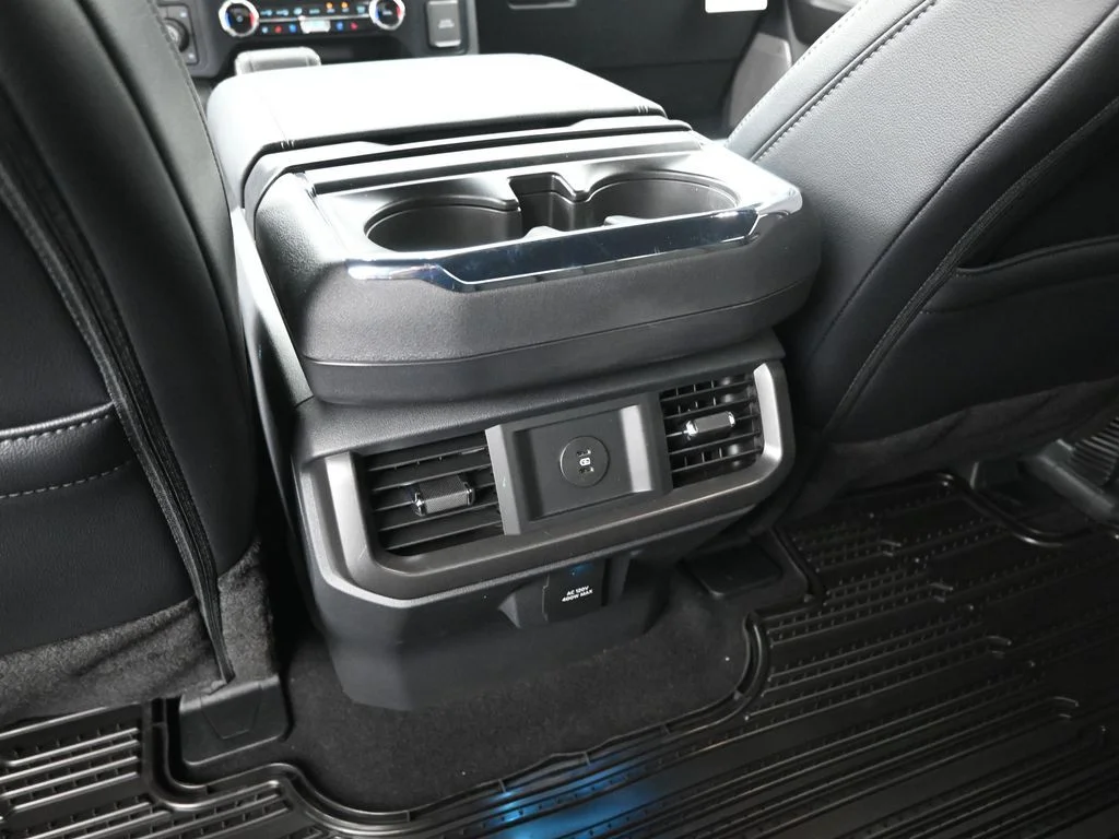 New 2026 Oxford White Ford Lariat image 21