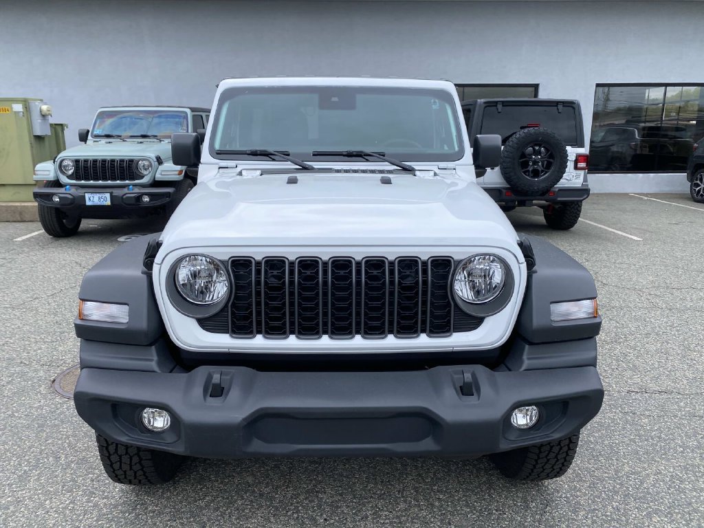 Certified Used 2025 White Jeep Sport S image 3